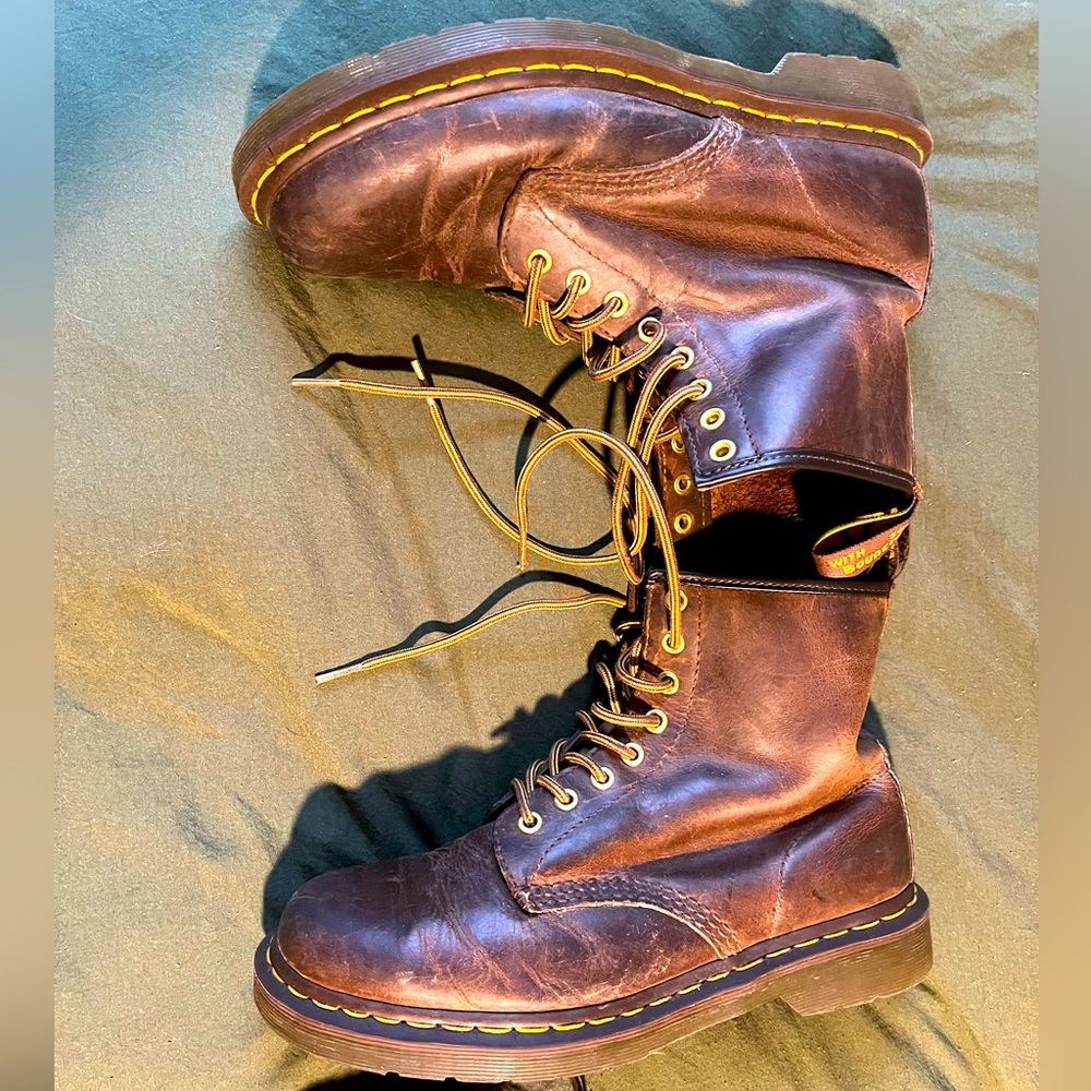 Doc Martens 11822 Air Ware Brown Leather Combat Boots